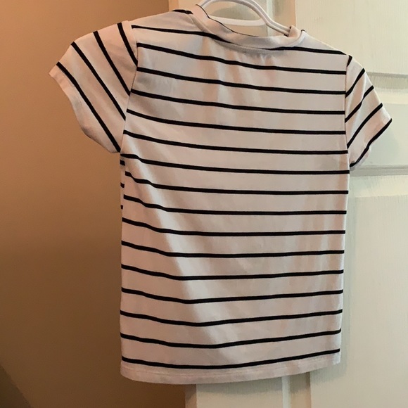 White cropped shirt with navy stripes - Picture 2 of 3